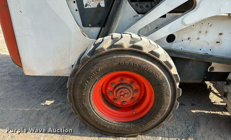 image for item OC9047 2001 Bobcat 873  skid steer loader