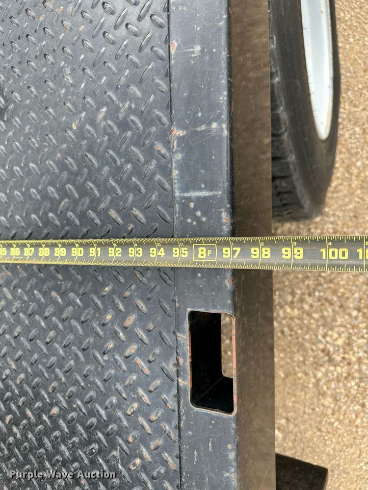 image for item OC9066 1998 GMC C7500  flatbed truck