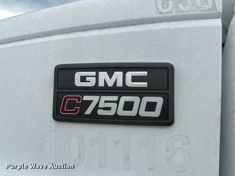 image for item OC9066 1998 GMC C7500  flatbed truck