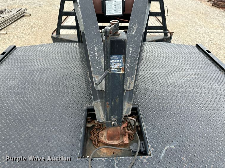 image for item OC9067 2004 Top Hat  equipment trailer