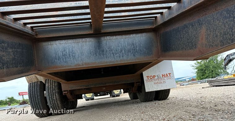 image for item OC9067 2004 Top Hat  equipment trailer