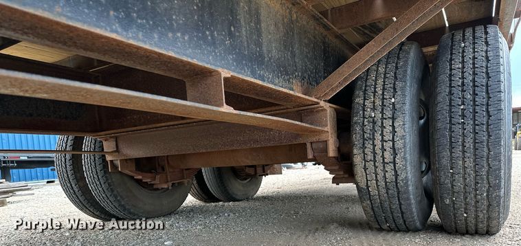 image for item OC9067 2004 Top Hat  equipment trailer