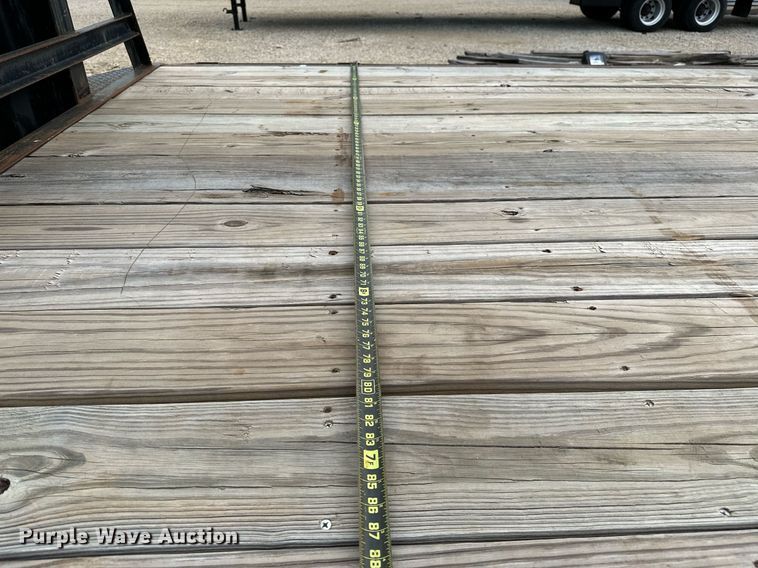 image for item OC9067 2004 Top Hat  equipment trailer