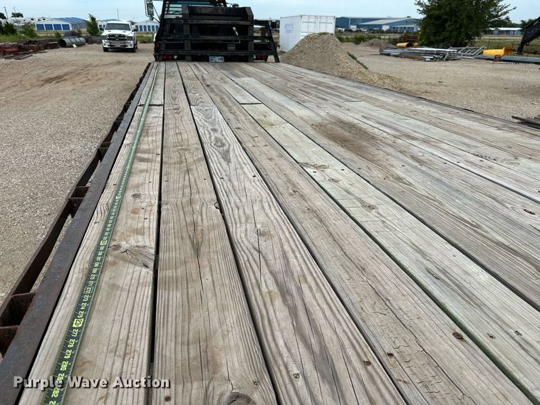 image for item OC9067 2004 Top Hat  equipment trailer