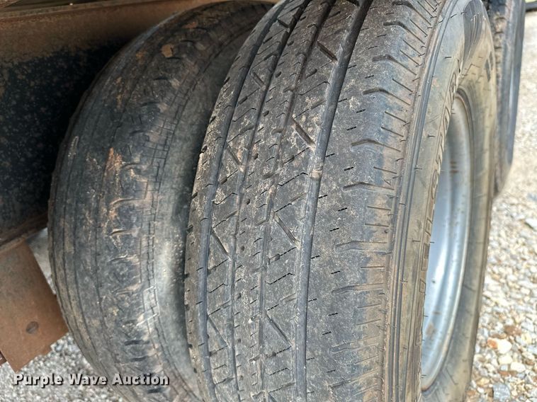 image for item OC9067 2004 Top Hat  equipment trailer