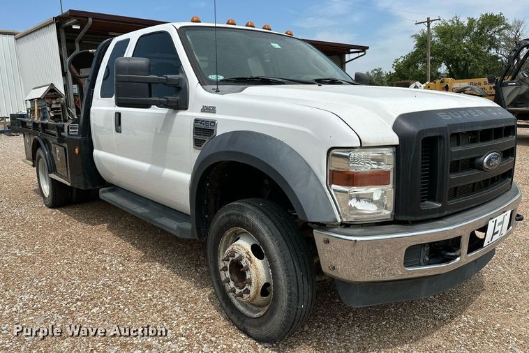 image for item OC9069 2008 Ford F450 Super Duty  SuperCab flatbed truck