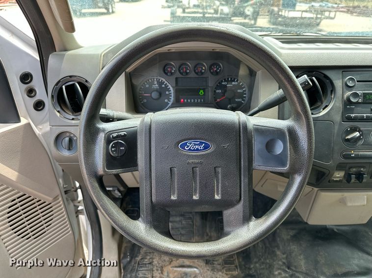 image for item OC9069 2008 Ford F450 Super Duty  SuperCab flatbed truck