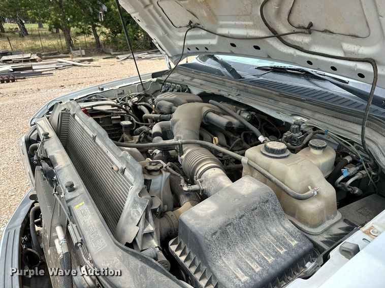 image for item OC9069 2008 Ford F450 Super Duty  SuperCab flatbed truck