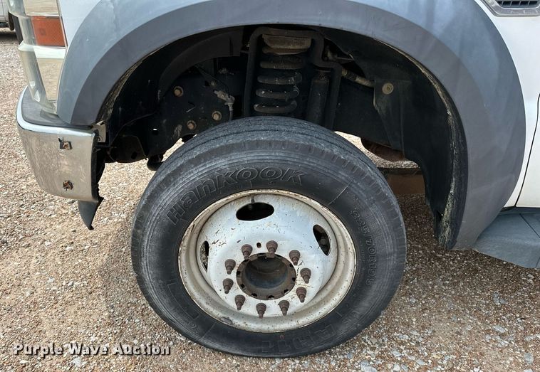 image for item OC9069 2008 Ford F450 Super Duty  SuperCab flatbed truck