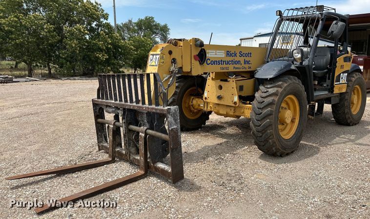 image for item OC9070 2004 Caterpillar TH360B  telehandler