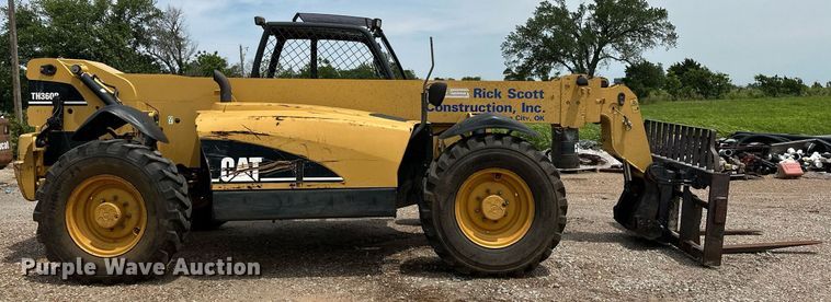 image for item OC9070 2004 Caterpillar TH360B  telehandler