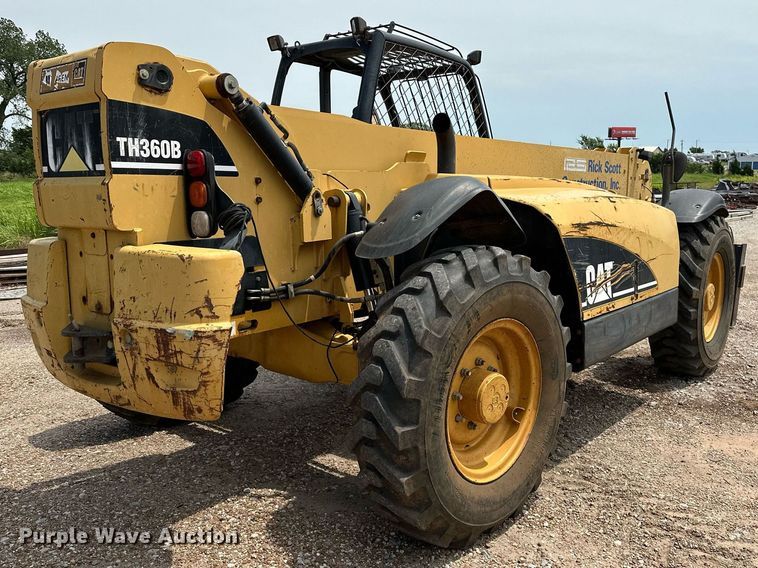 image for item OC9070 2004 Caterpillar TH360B  telehandler