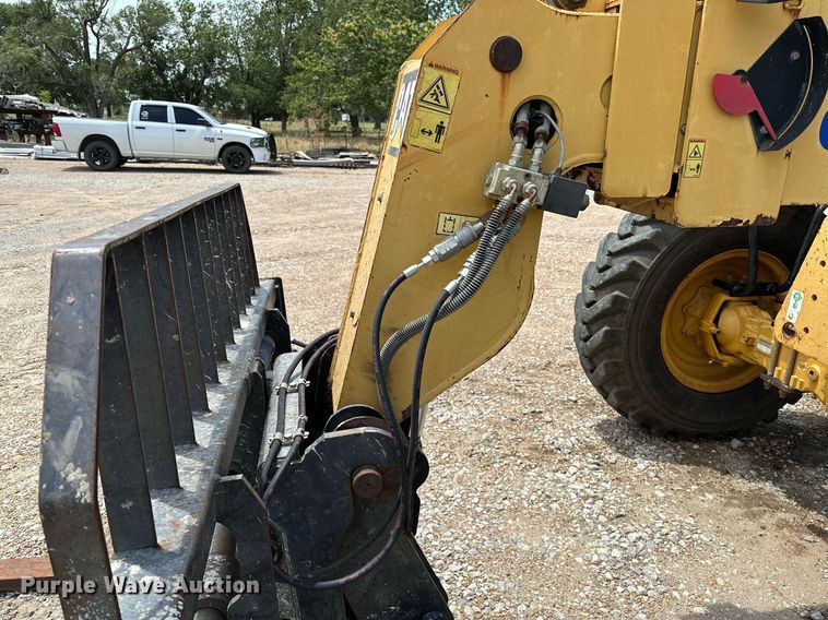 image for item OC9070 2004 Caterpillar TH360B  telehandler