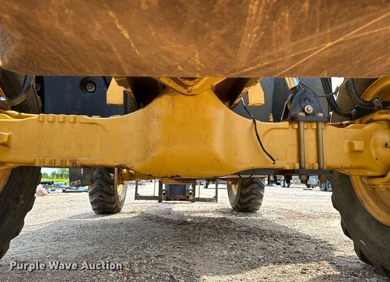 image for item OC9070 2004 Caterpillar TH360B  telehandler