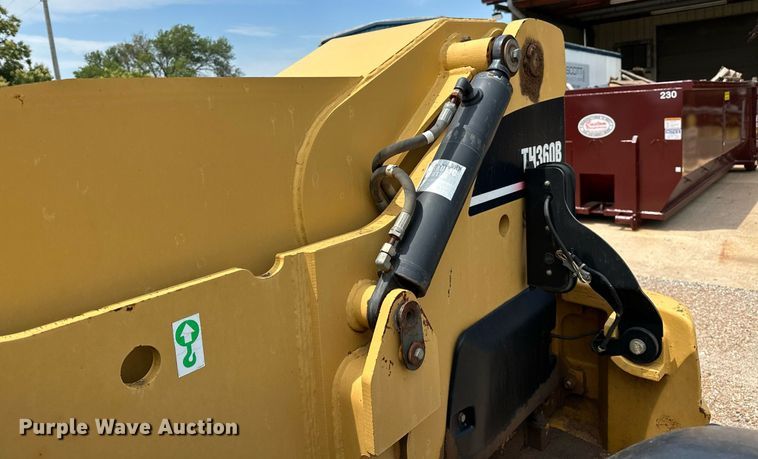 image for item OC9070 2004 Caterpillar TH360B  telehandler