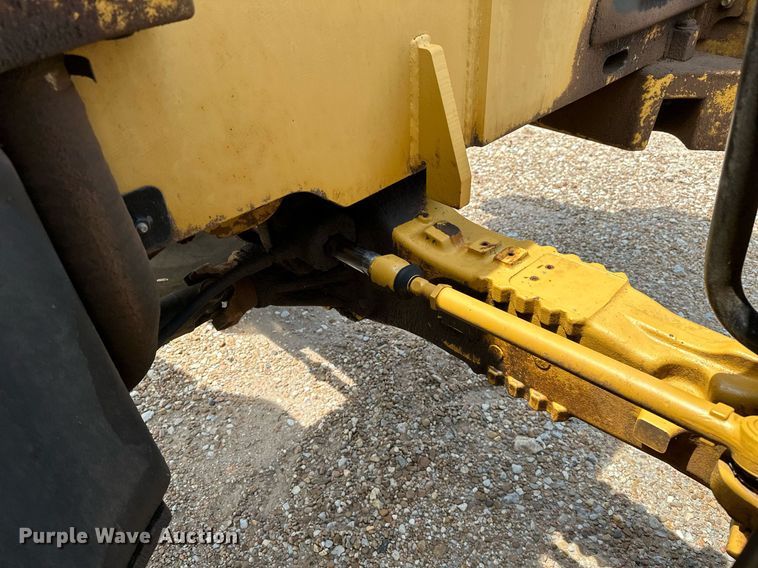 image for item OC9070 2004 Caterpillar TH360B  telehandler