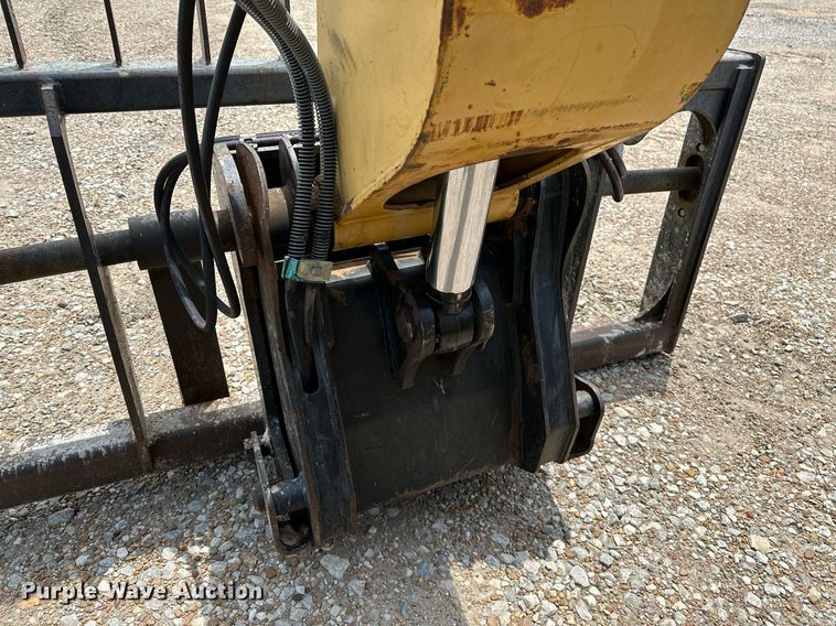 image for item OC9070 2004 Caterpillar TH360B  telehandler