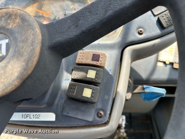 image for item OC9070 2004 Caterpillar TH360B  telehandler