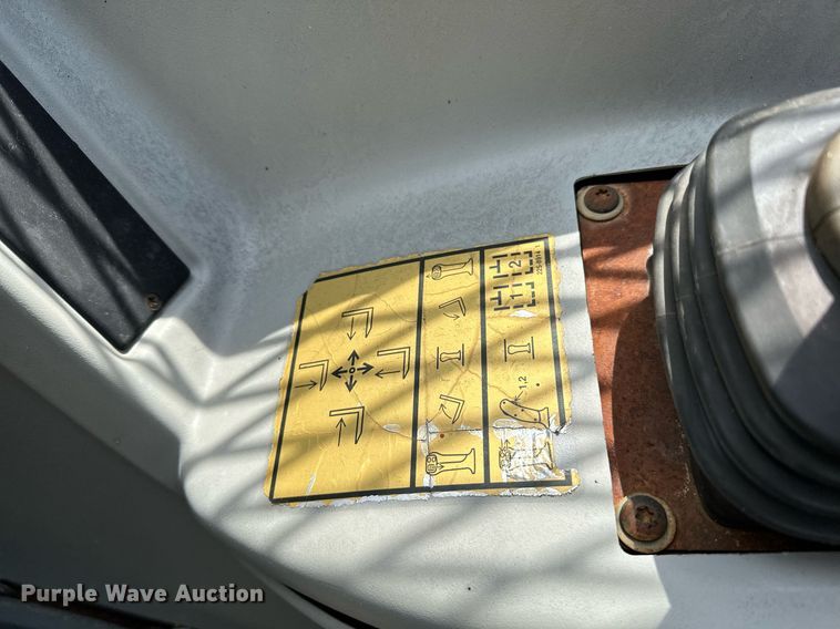 image for item OC9070 2004 Caterpillar TH360B  telehandler