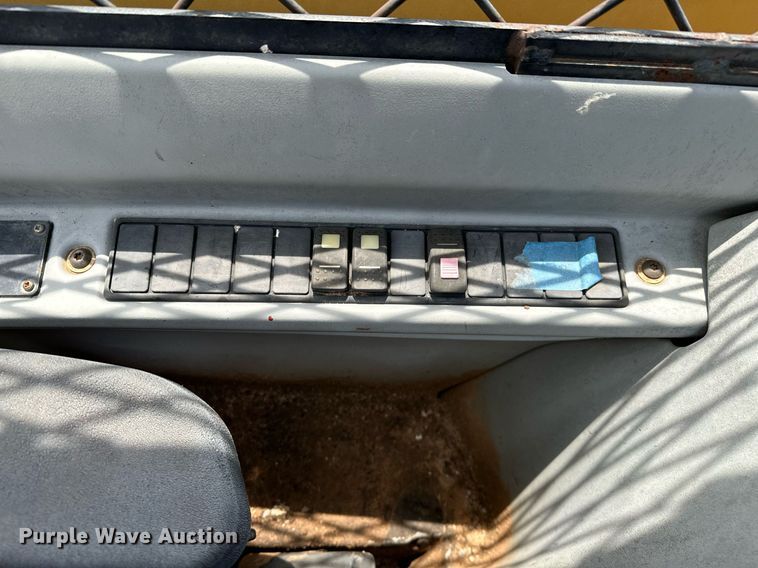 image for item OC9070 2004 Caterpillar TH360B  telehandler