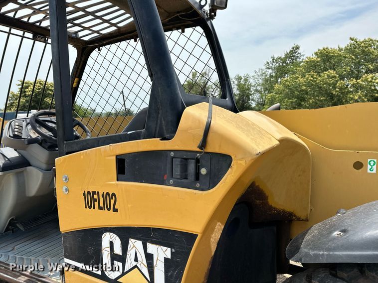 image for item OC9070 2004 Caterpillar TH360B  telehandler