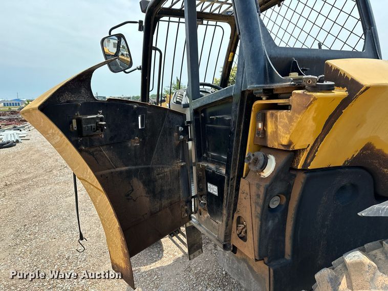 image for item OC9070 2004 Caterpillar TH360B  telehandler