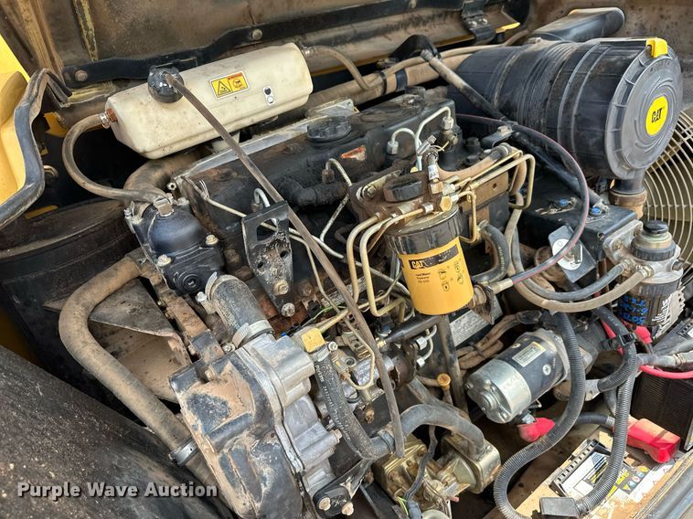 image for item OC9070 2004 Caterpillar TH360B  telehandler