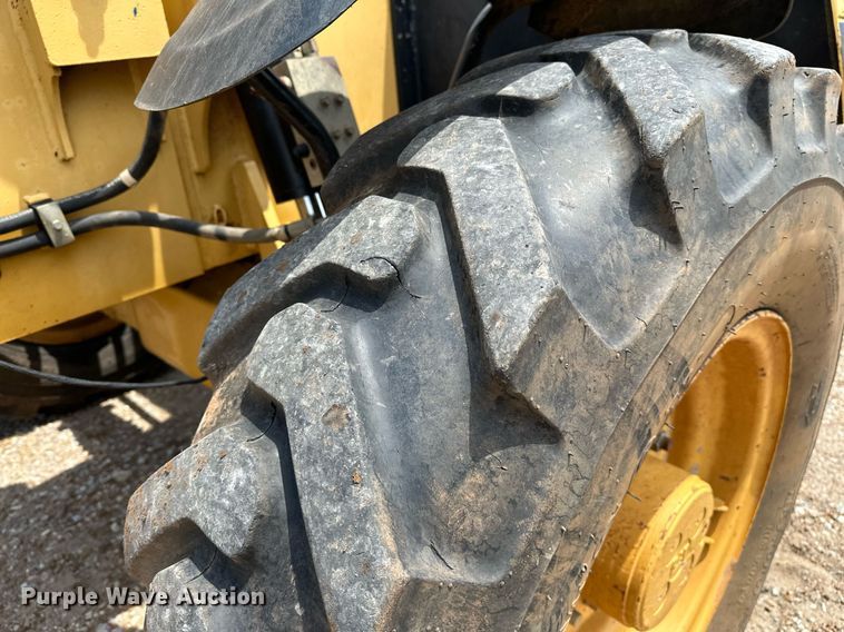 image for item OC9070 2004 Caterpillar TH360B  telehandler