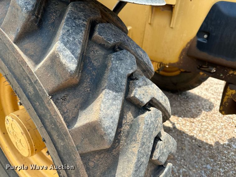 image for item OC9070 2004 Caterpillar TH360B  telehandler