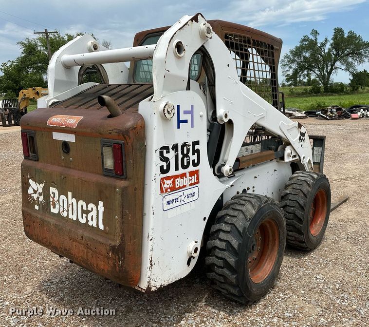 image for item OC9071 2008 Bobcat S185  skid steer loader