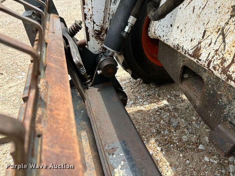 image for item OC9071 2008 Bobcat S185  skid steer loader