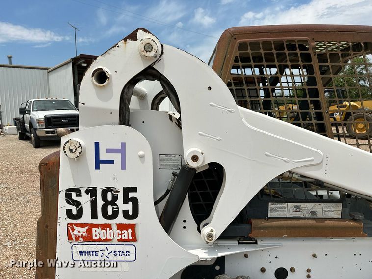 image for item OC9071 2008 Bobcat S185  skid steer loader