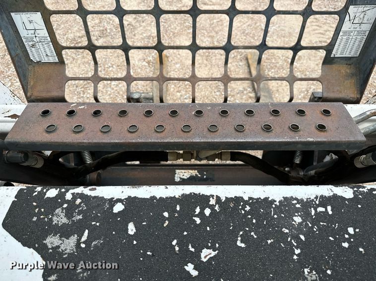 image for item OC9071 2008 Bobcat S185  skid steer loader