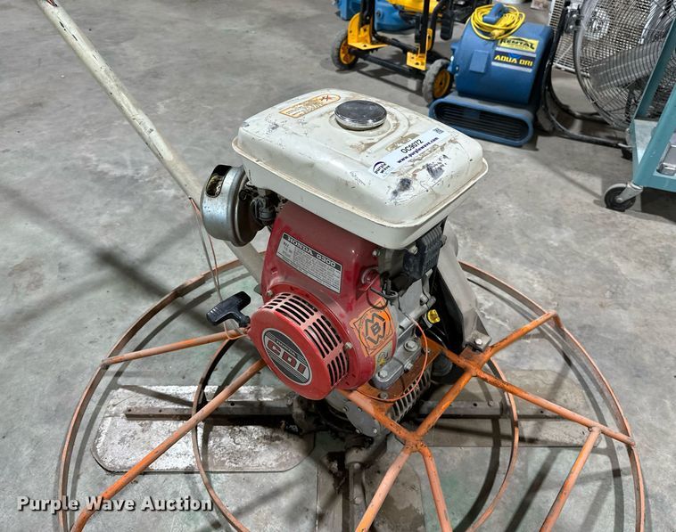 image for item OC9072 (4) power trowels