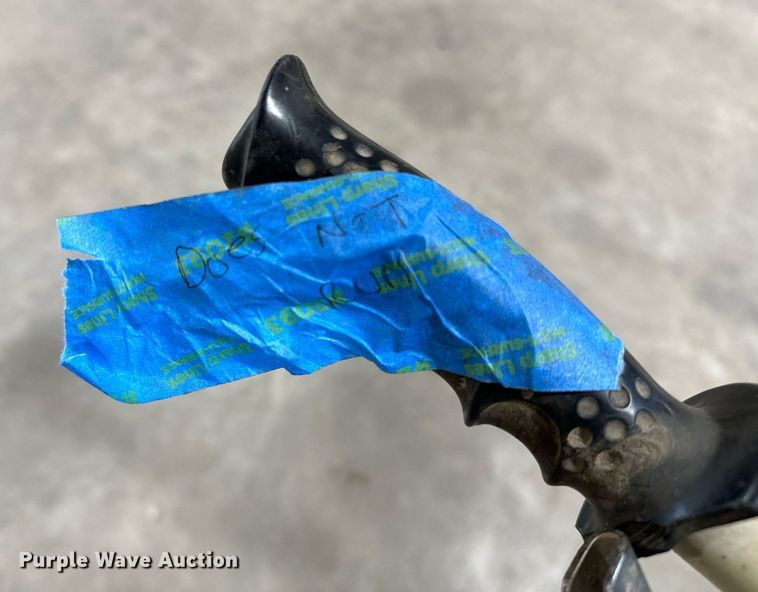 image for item OC9072 (4) power trowels