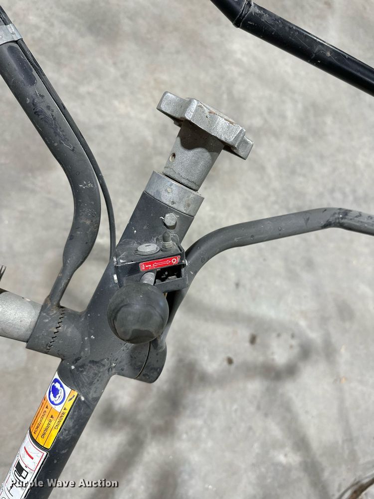 image for item OC9072 (4) power trowels