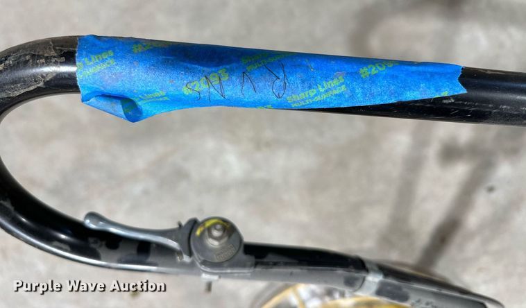 image for item OC9072 (4) power trowels