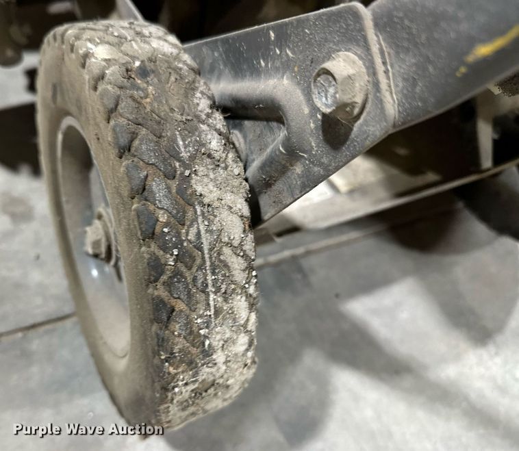 image for item OC9073 (5) concrete saws