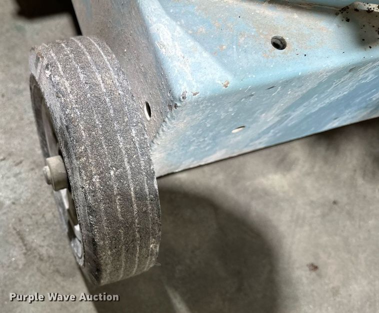 image for item OC9073 (5) concrete saws