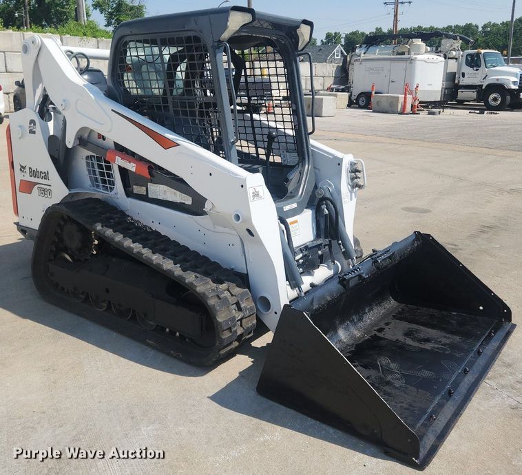 image for item OK9554 2016 Bobcat T590  tracked skid steer loader