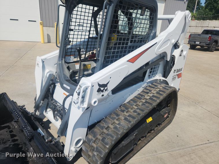 image for item OK9554 2016 Bobcat T590  tracked skid steer loader