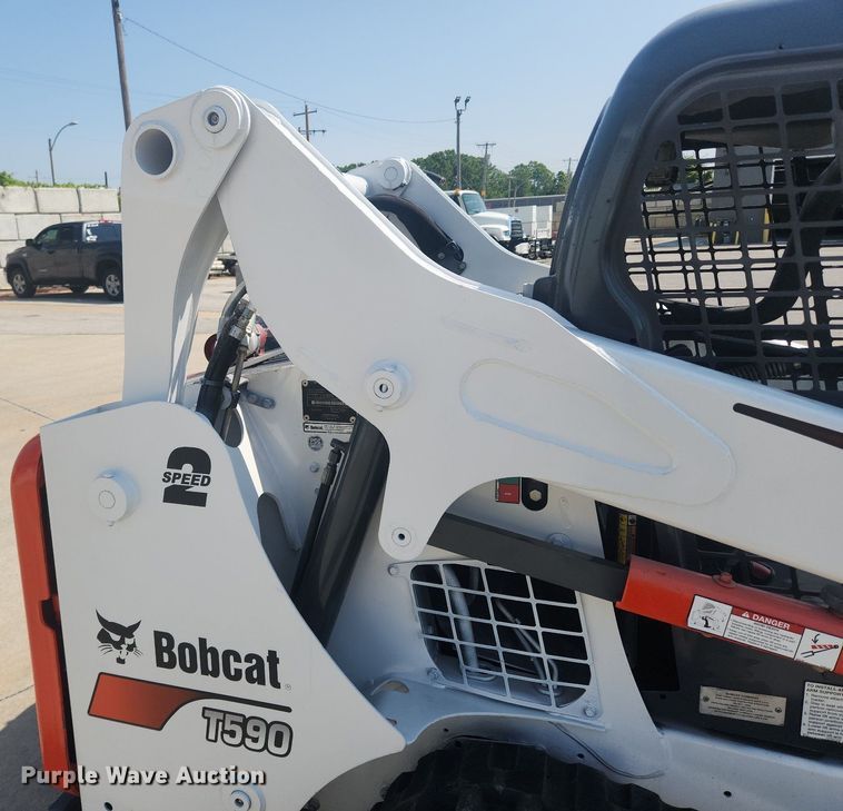 image for item OK9554 2016 Bobcat T590  tracked skid steer loader