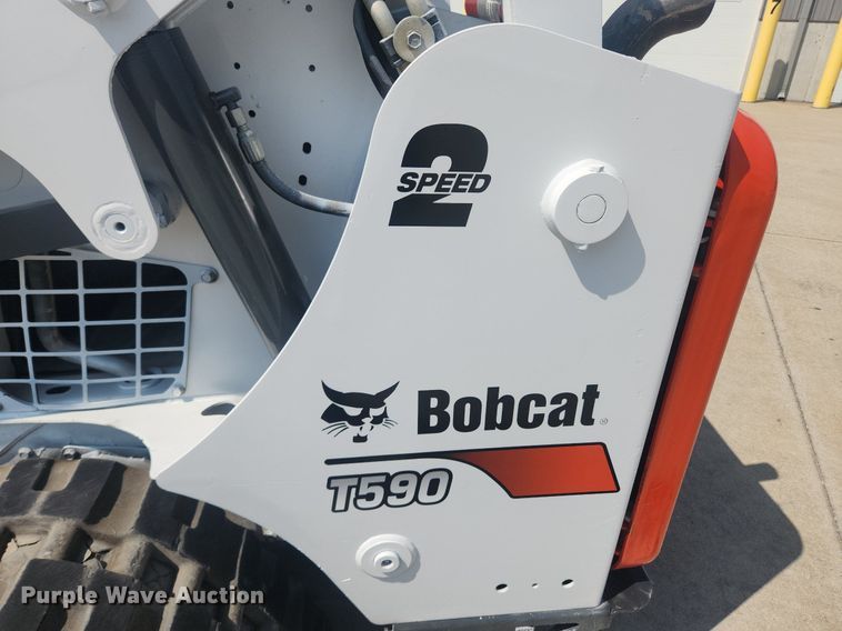 image for item OK9554 2016 Bobcat T590  tracked skid steer loader
