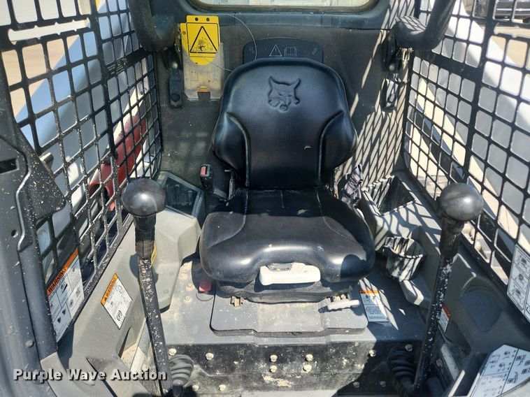 image for item OK9554 2016 Bobcat T590  tracked skid steer loader