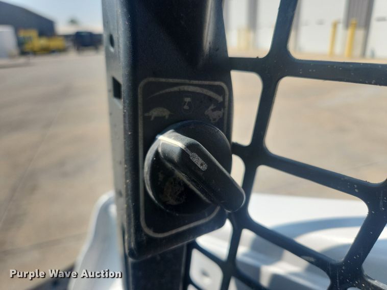 image for item OK9554 2016 Bobcat T590  tracked skid steer loader