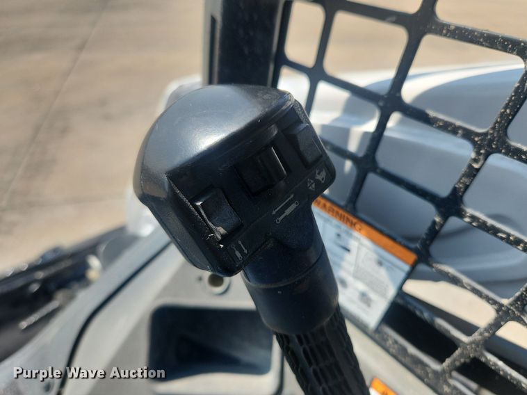 image for item OK9554 2016 Bobcat T590  tracked skid steer loader