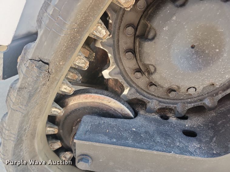 image for item OK9554 2016 Bobcat T590  tracked skid steer loader