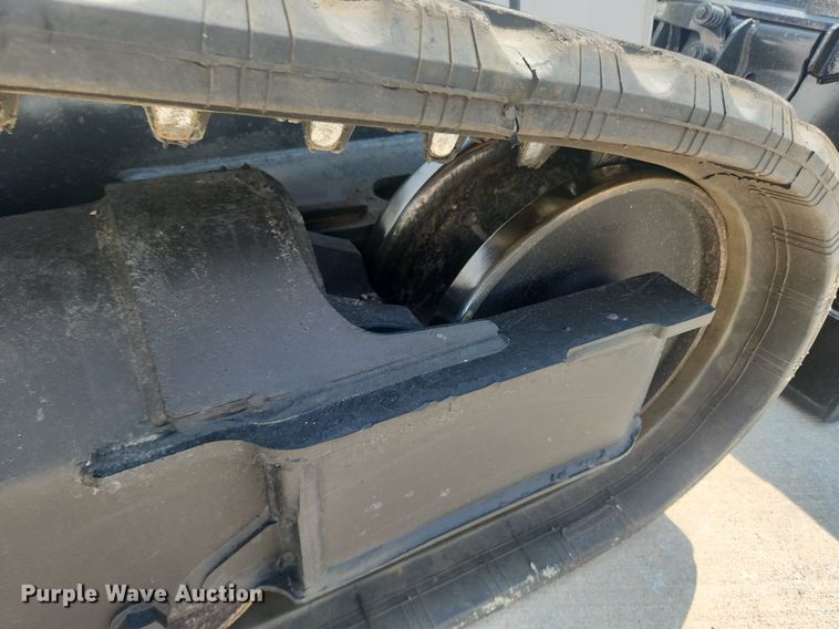 image for item OK9554 2016 Bobcat T590  tracked skid steer loader