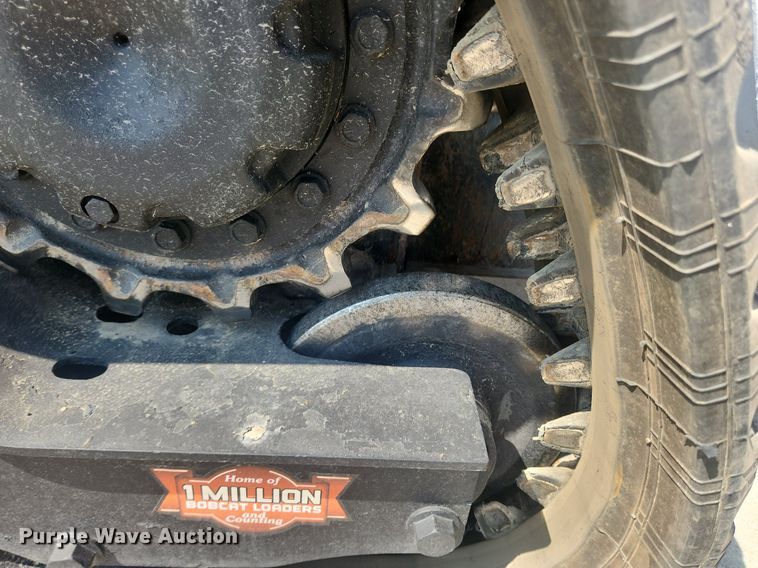 image for item OK9554 2016 Bobcat T590  tracked skid steer loader