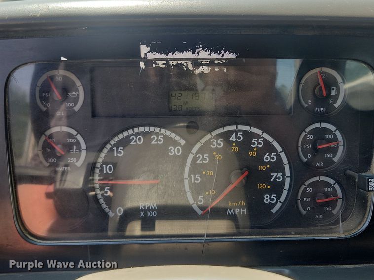 image for item OK9556 2005 Sterling L9500  roll-off container truck